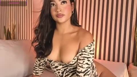 Snapshot of dea_athenea chatting on 22, 4, 2026 dea_athenea online show from 22, 4, 2026