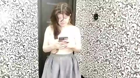 Snapshot of deannemillener chatting on 28, 5, 2026 Camille online show from 28, 5, 2026