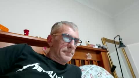 Snapshot of deanofflove221000 chatting on 18, 1, 2025 deanofflove221000 online show from 18, 1, 2025