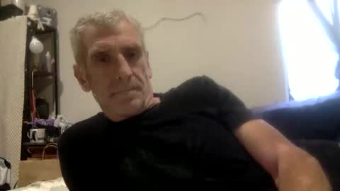 Snapshot of deanofflove221000 chatting on 15, 11, 2025 deanofflove221000 online show from 15, 11, 2025