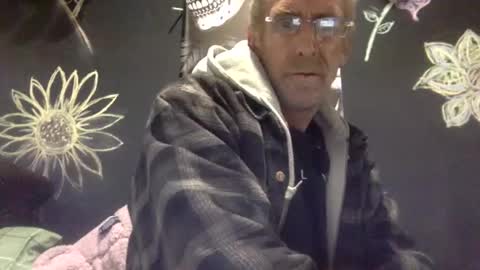 deanofflove221000 online show from 5, 5, 2026