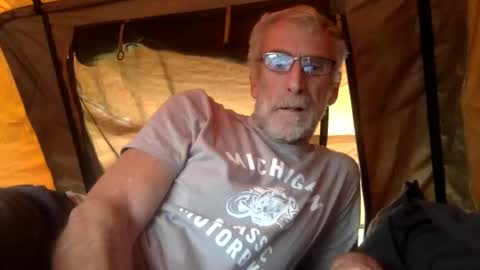 deanofflove221000 online show from 20, 5, 2026