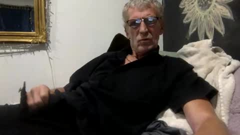 deanofflove221000 online show from 27, 5, 2026