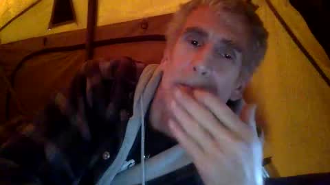 deanofflove221000 online show from 1, 6, 2026