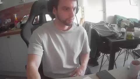 Snapshot of deansletje chatting on 5, 11, 2025 Deansletje online show from 5, 11, 2025