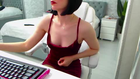 Snapshot of dear_ellisse chatting on 26, 4, 2026 Elly online show from 26, 4, 2026
