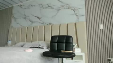Snapshot of dear_lola chatting on 21, 7, 2026 dear_lola online show from 21, 7, 2026