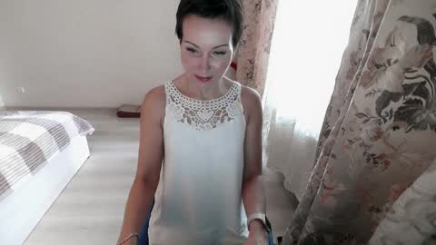 Snapshot of dear_mia_ chatting on 25, 1, 2025 Mia online show from 25, 1, 2025