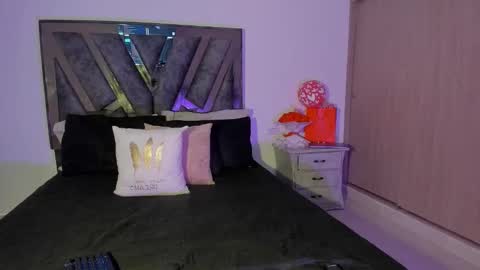 Snapshot of deborah_collins1 chatting on 17, 10, 2025 deborah_collins1 online show from 17, 10, 2025