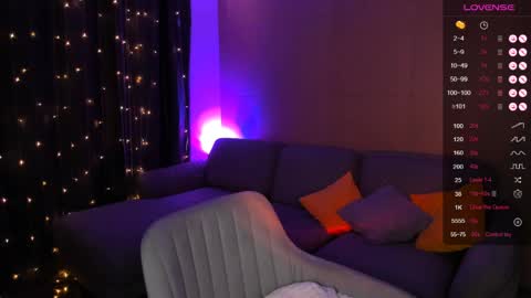 Snapshot of deborah_moore chatting on 9, 4, 2026 Debora online show from 9, 4, 2026