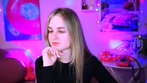 Snapshot of deboralarson chatting on 5, 3, 2025 Debora online show from 5, 3, 2025