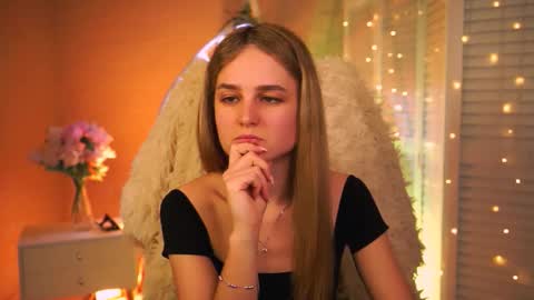 Debora online show from 4, 3, 2026