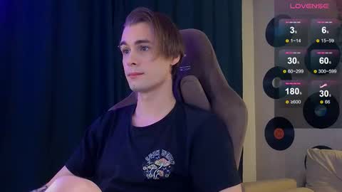 Snapshot of debugmee chatting on 26, 11, 2025 Samuel online show from 26, 11, 2025