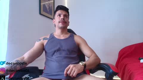 Snapshot of deconrios chatting on 27, 4, 2026 Santiago online show from 27, 4, 2026