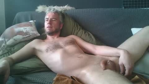 Snapshot of deebo1987 chatting on 4, 1, 2025 Deen online show from 4, 1, 2025