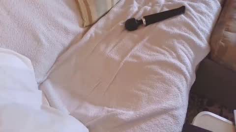 deeplyhydrates online show from 16, 2, 2025