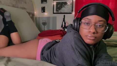 Olive Oakley online show from 11, 1, 2025