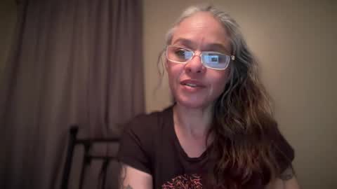 Snapshot of degeneratesaint chatting on 12, 1, 2025 Tori online show from 12, 1, 2025