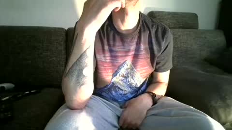 Snapshot of degrandis chatting on 9, 5, 2026 Luka Magic online show from 9, 5, 2026