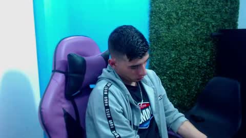 Snapshot of deiby_baby chatting on 8, 12, 2024 DEIBY online show from 8, 12, 2024