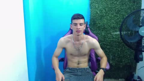 Snapshot of deiby_baby chatting on 31, 12, 2024 DEIBY online show from 31, 12, 2024