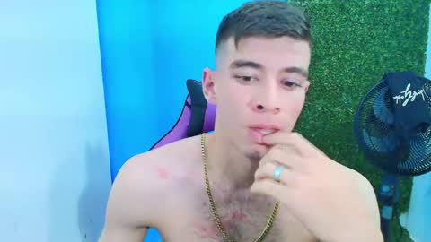 Snapshot of deiby_baby chatting on 11, 2, 2025 DEIBY online show from 11, 2, 2025