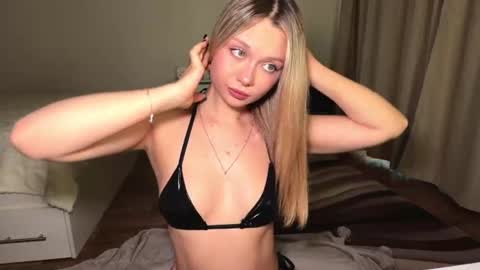 Snapshot of delanona chatting on 12, 6, 2026 Dia online show from 12, 6, 2026
