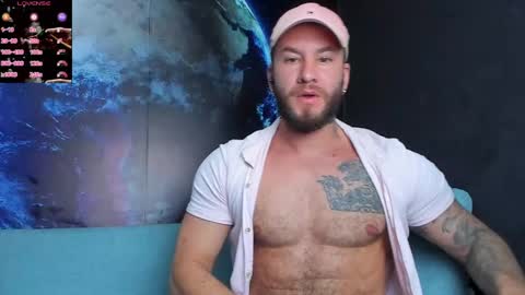 Snapshot of delessandro_world chatting on 17, 5, 2026 Delessandro online show from 17, 5, 2026