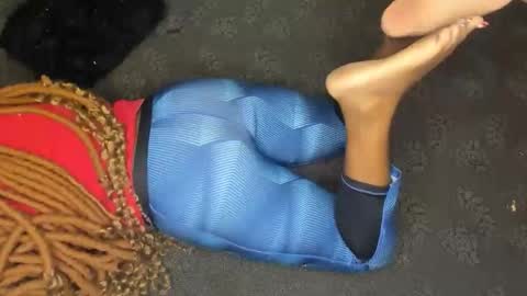 deli_la online show from 18, 11, 2025