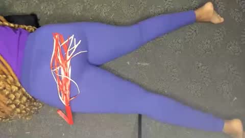 deli_la online show from 21, 11, 2025