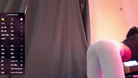 Nicole online show from 23, 2, 2026