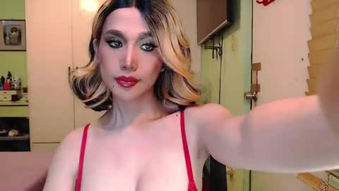 Snapshot of deliciosats chatting on 14, 12, 2024 Mercedes online show from 14, 12, 2024