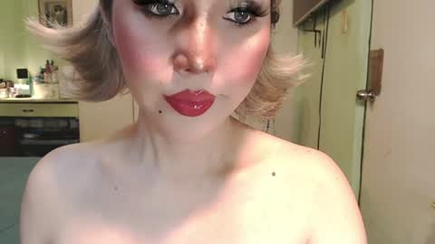 Snapshot of deliciosats chatting on 21, 6, 2026 Mercedes online show from 21, 6, 2026