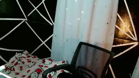 Snapshot of delicious_cum_girlxx chatting on 17, 9, 2025 delicious_cum_girlxx online show from 17, 9, 2025