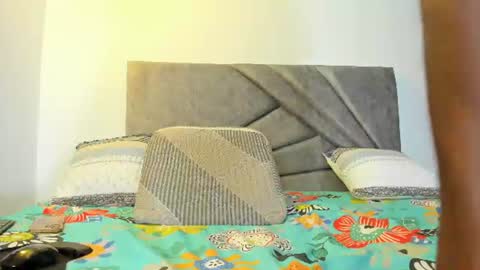 Snapshot of deliciouscocoa chatting on 10, 7, 2026 Jean paul and Salome online show from 10, 7, 2026