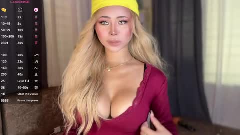 Snapshot of deliciousfaye chatting on 22, 4, 2026 Hello your loving faye 3 online show from 22, 4, 2026