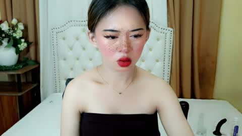 Snapshot of deliciously_sophie chatting on 13, 6, 2026 Sophie online show from 13, 6, 2026