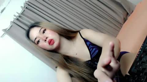 Snapshot of deliciously_sophie chatting on 9, 7, 2026 Sophie online show from 9, 7, 2026
