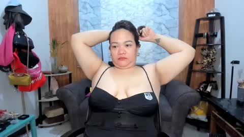 delightfulcurvy online show from 10, 2, 2025