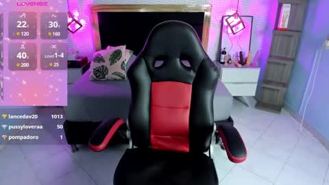 Snapshot of delilaquinn chatting on 12, 3, 2025 delilaquinn online show from 12, 3, 2025