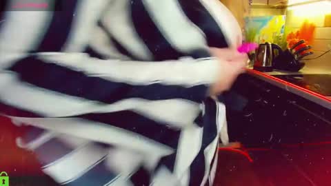 Snapshot of delinnia chatting on 10, 2, 2026 Margo online show from 10, 2, 2026