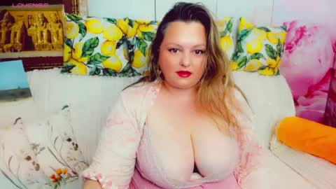 Snapshot of delinnia chatting on 30, 5, 2026 Margo online show from 30, 5, 2026