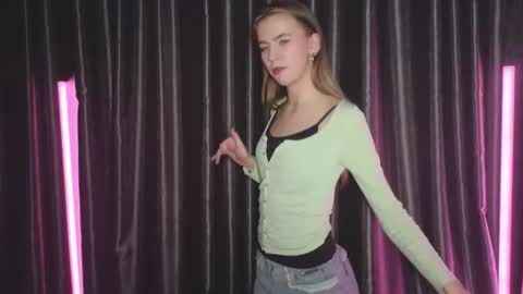 Snapshot of delisawobig chatting on 25, 11, 2025 Rochel online show from 25, 11, 2025