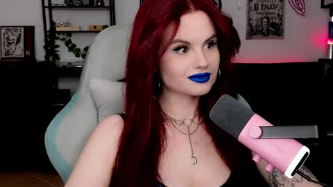 Snapshot of dellacrush_ chatting on 7, 4, 2026 dellacrush_ online show from 7, 4, 2026