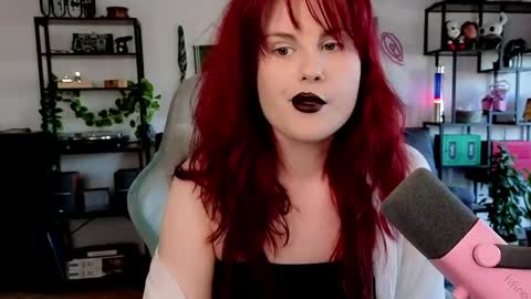 Snapshot of dellacrush_ chatting on 15, 4, 2026 dellacrush_ online show from 15, 4, 2026
