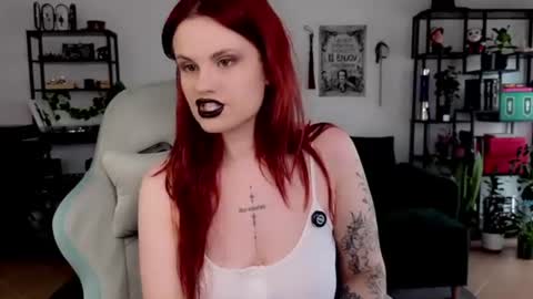 Snapshot of dellacrush_ chatting on 11, 7, 2026 dellacrush_ online show from 11, 7, 2026