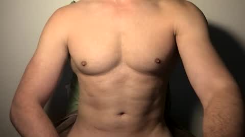 Snapshot of dellamoro chatting on 12, 5, 2026 dellamoro online show from 12, 5, 2026