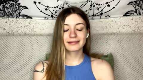 Snapshot of dellisifuentes chatting on 27, 5, 2026 Sia online show from 27, 5, 2026