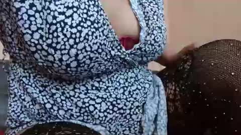 Snapshot of delphine_x chatting on 2, 3, 2025 Delphine online show from 2, 3, 2025