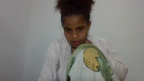 Snapshot of delphineee chatting on 3, 7, 2026 delphine online show from 3, 7, 2026